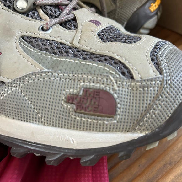 The North Face Gore-Tex weatherproof hiking ankle boots women's size 10 - Picture 13 of 13